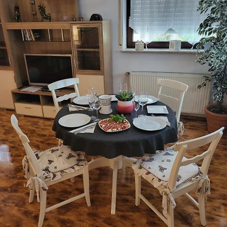 Ferienwohnung Fuer 4 Personen Mit Schnellem Wlan, Glasfaser, Tv Paket Beilstein  외부 사진